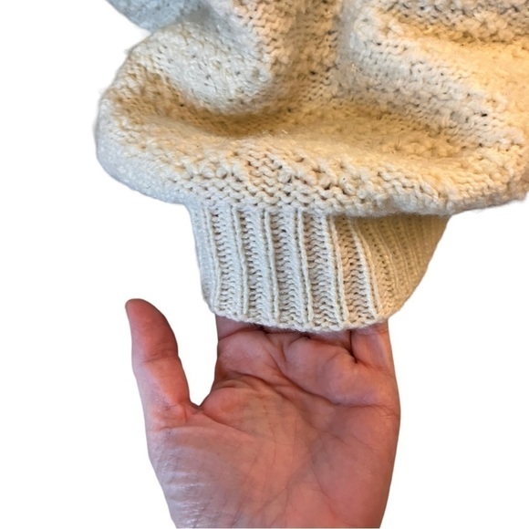 Hand Crafted Oversized & Slightly Cropped Cream Sweater with Balloon Sleeves - Picture 8 of 12